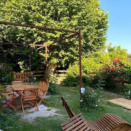 Jolie Maisonnette Niozelles Luaran gambar