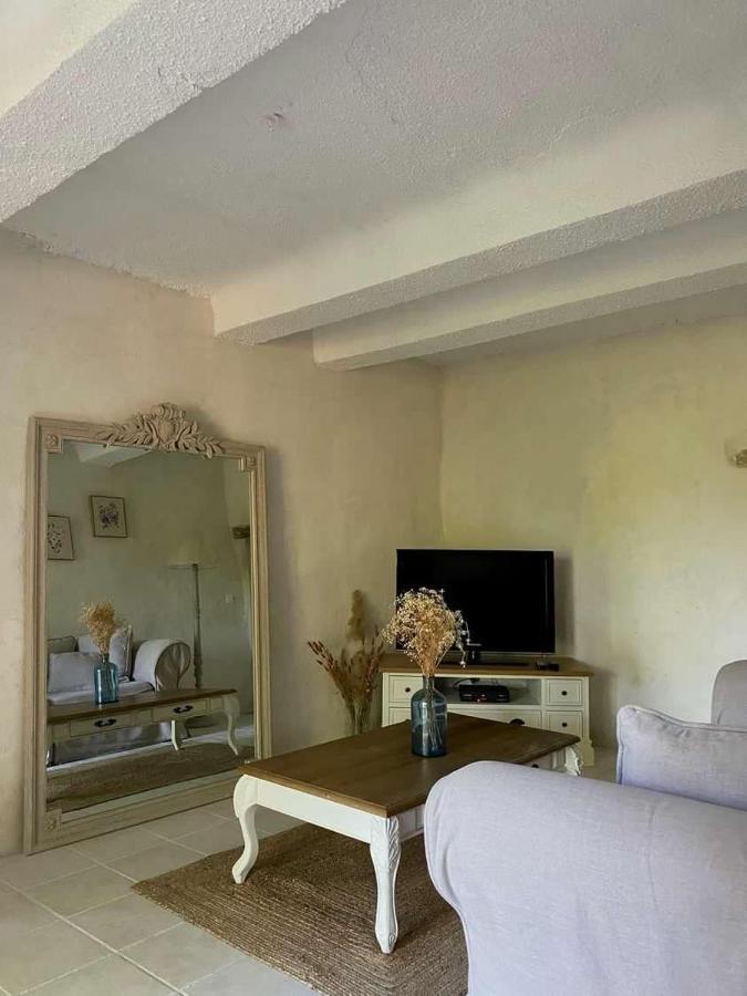 Jolie Maisonnette Niozelles Luaran gambar