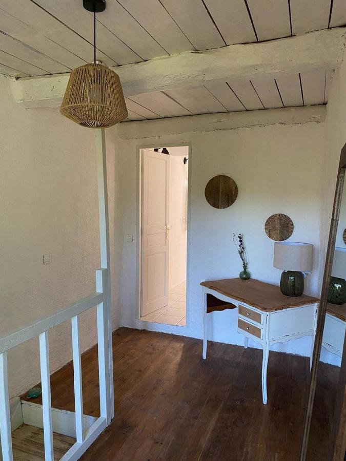 Jolie Maisonnette Niozelles Luaran gambar